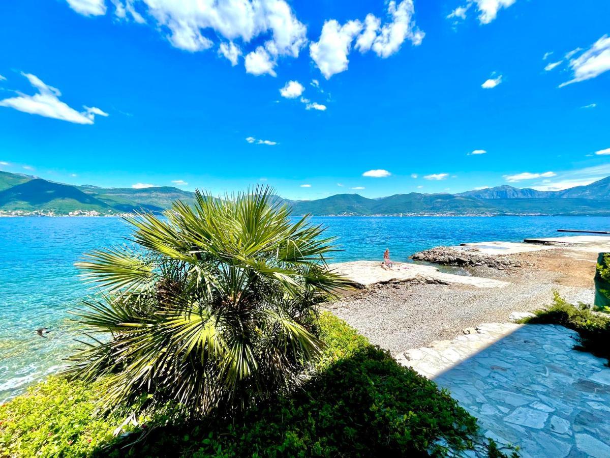 Beachfront Villa Pearl Of Adria Krasići Eksteriør billede