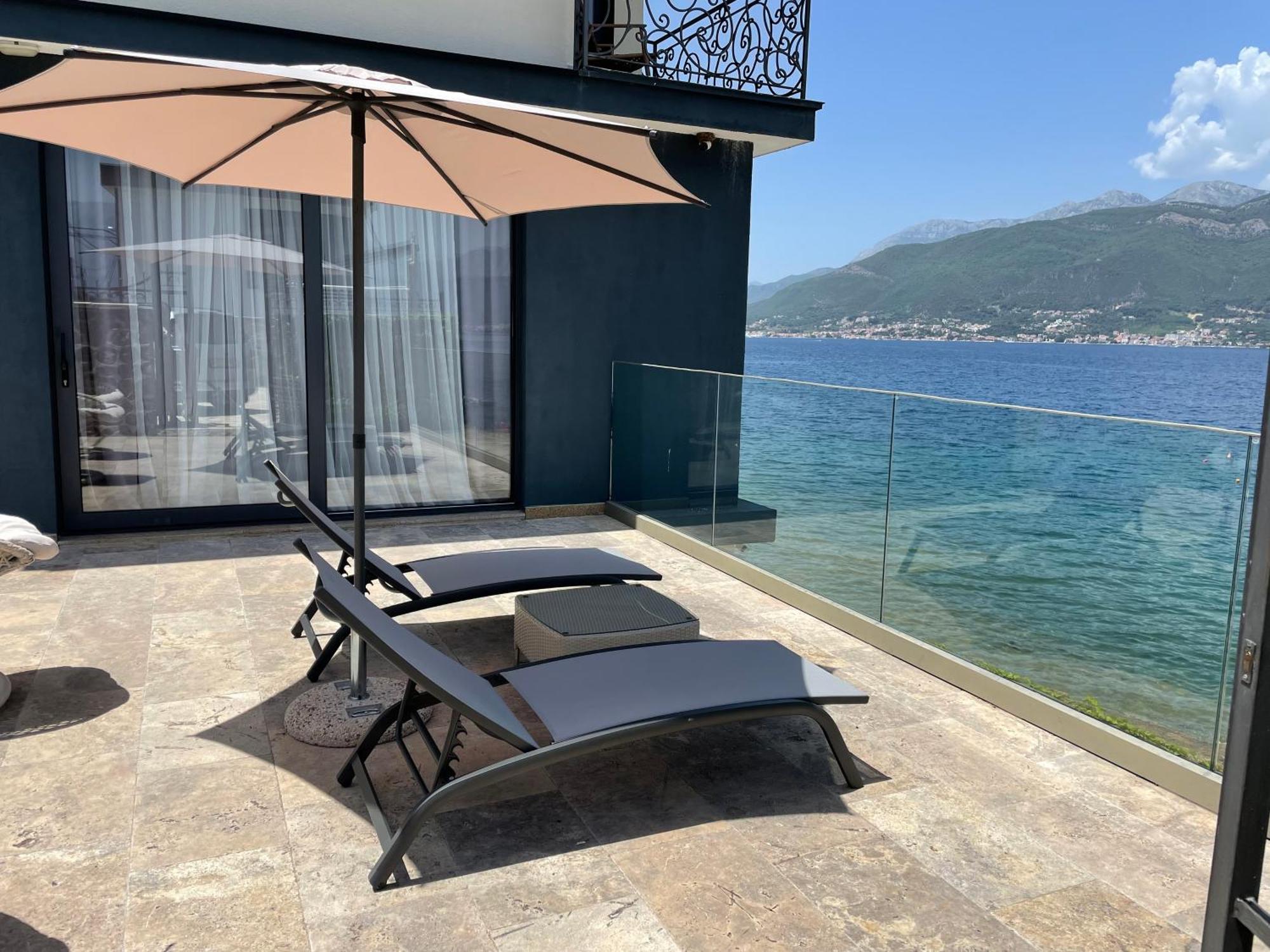 Beachfront Villa Pearl Of Adria Krasići Eksteriør billede